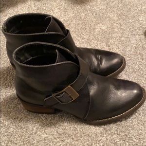 Women’s Leather Boots